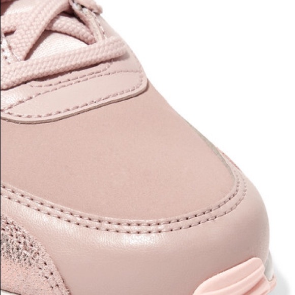 Nike Air Max 90 Premium metallic-suede sneakers - Picture 4 of 8